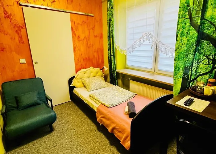 Hotelino Stare בית הארחה צ'סטוצ'ובה